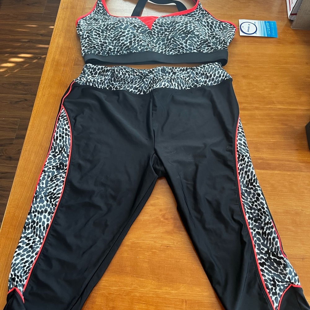 Chic Black and Leopard Women's Swim Set